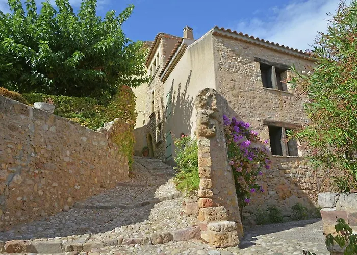 Cozy Escape In Villeseque-des-Corbieres