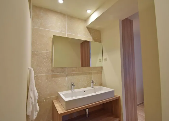 Cozy Escape In * Villeseque-des-Corbieres